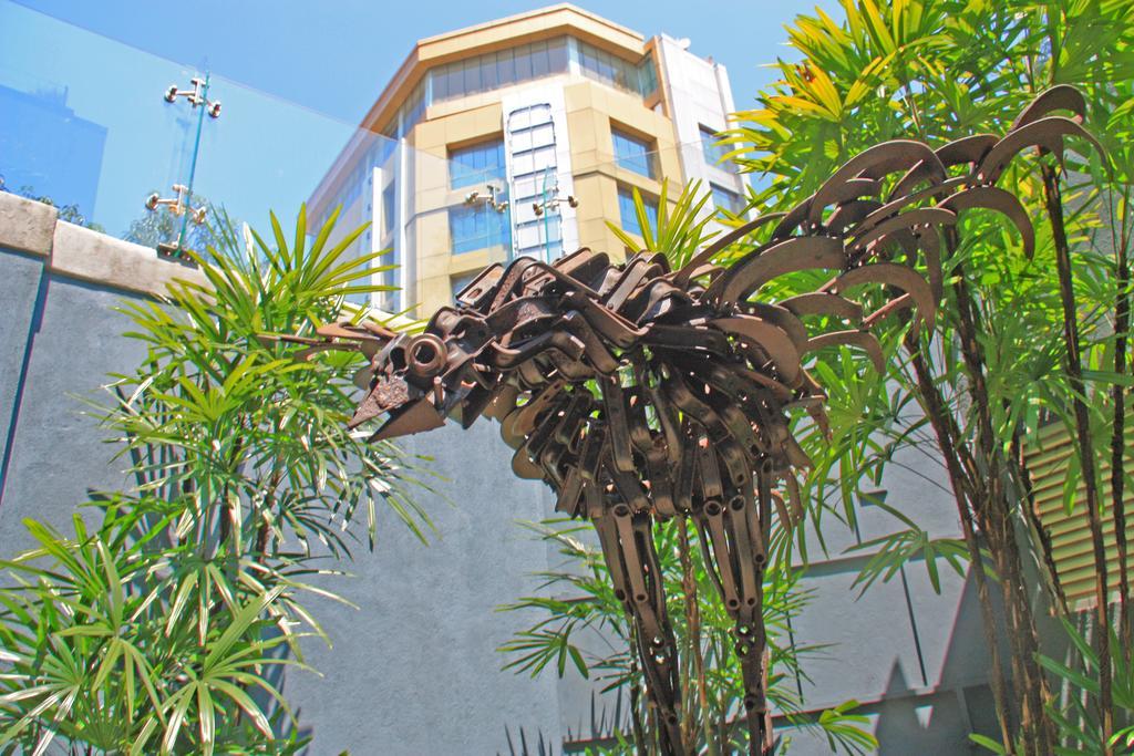Colombo Court Hotel & Spa Exterior foto