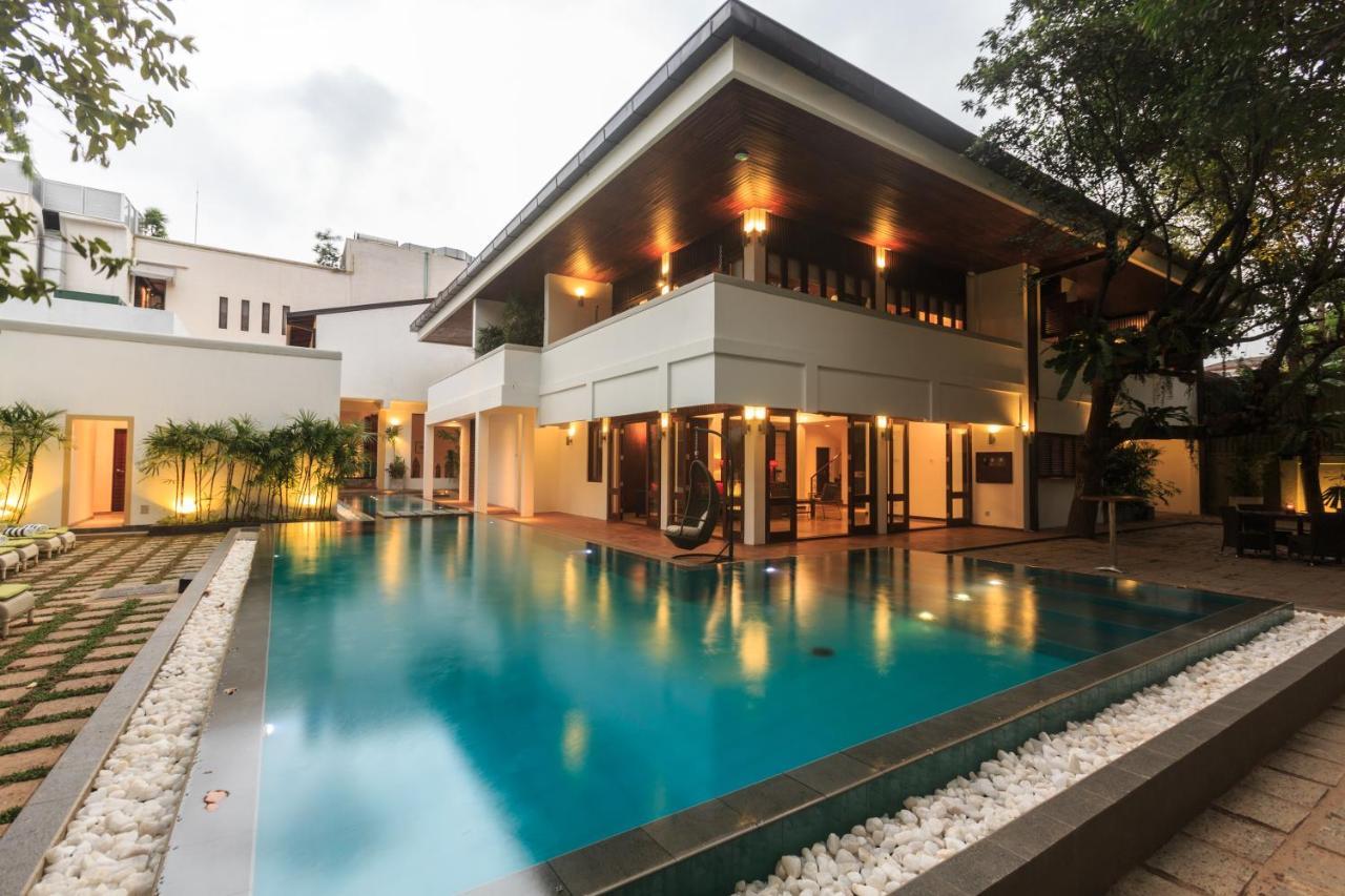 Colombo Court Hotel & Spa Exterior foto